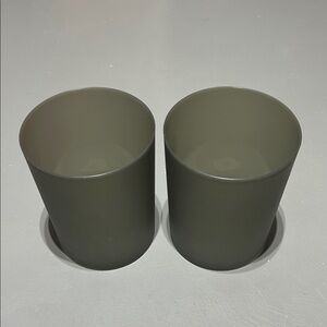 (2 pack) Plastic Gray Garbage Cans
